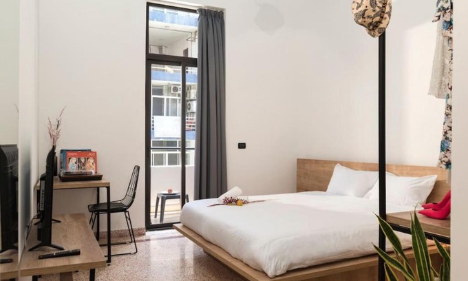 Gemmayzeh Apartment | Anoor 209 Studio in Gemmayze W Balcony