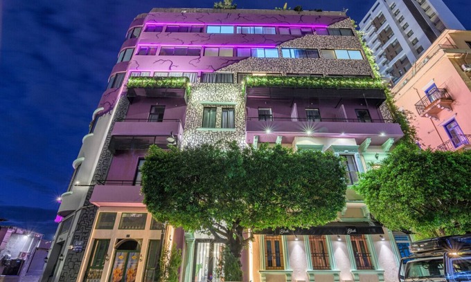 Gemmayzeh Apartment | Anoor 210 · Anoor 1-BR Apt in Gemmayze W/Terrace & 24/7 Power