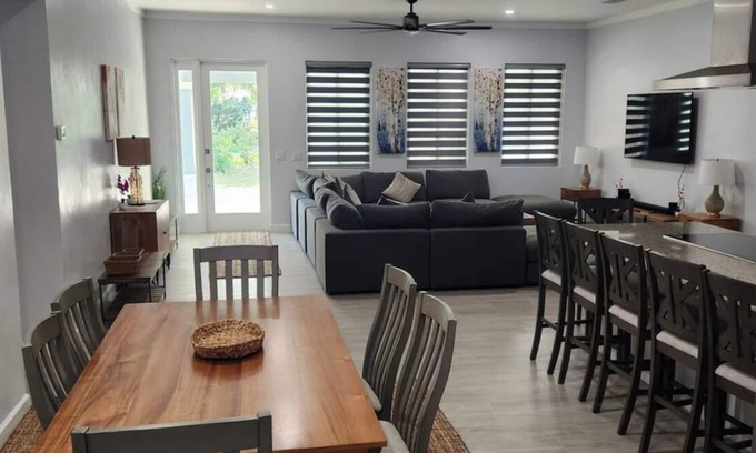 Marsh Harbour House | Another Round