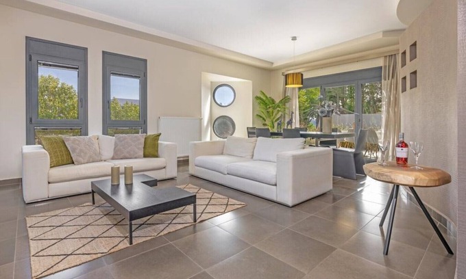 Petaloudes Villa | Anssami Villa