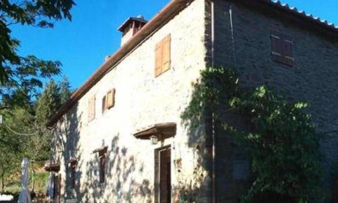 Londa House | Antica casa in pietra circondata da ulivi a SanLeolino Londa 35 km da Firenze
