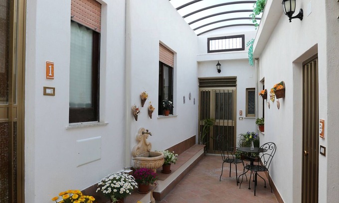 Ficarra House | Antica Dimora Marinelli Cav Restaurant