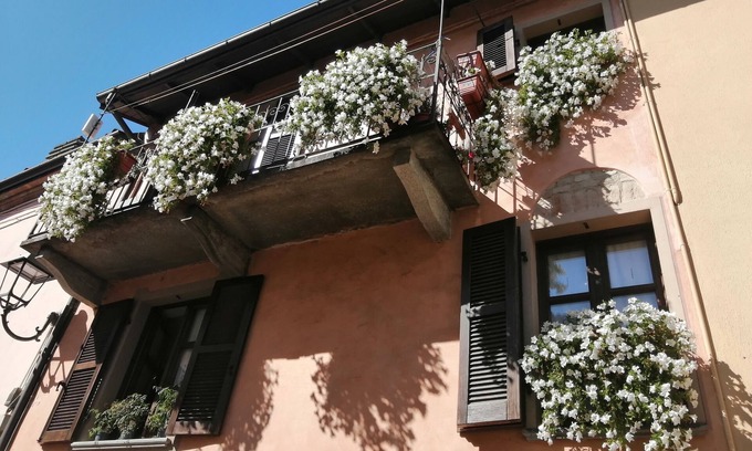 La Morra House | Antica Dimora Stays in Langa Historical center La Morra