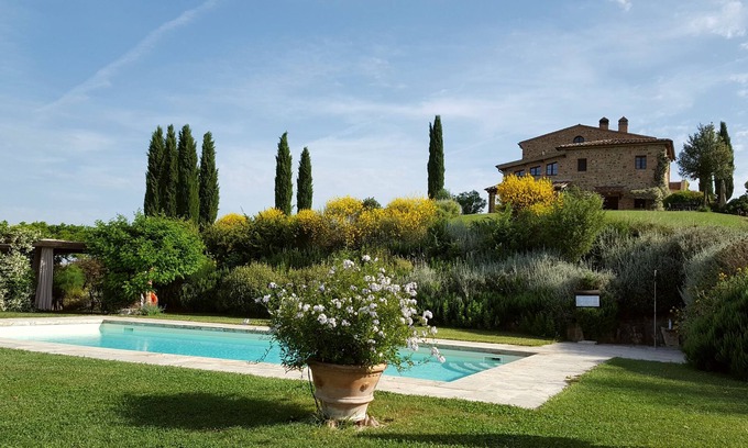 Buonconvento Other | Antica fattoria 25 km a Siena di fronte a Montalcino con piscina/lezione di cucina