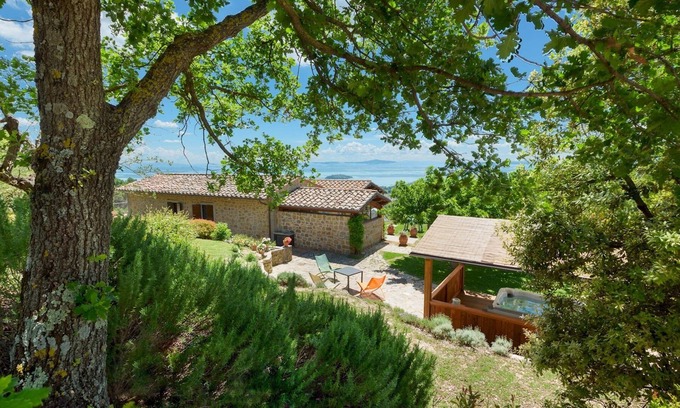 Tuoro sul Trasimeno Villa | Antiche Pietre 10, Emma Villas