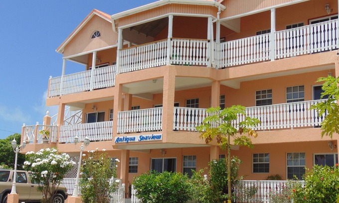 Runaway Bay Apartment | Antigua Seaview Alamanda 6 - Affordable, Convenient And Comfortable