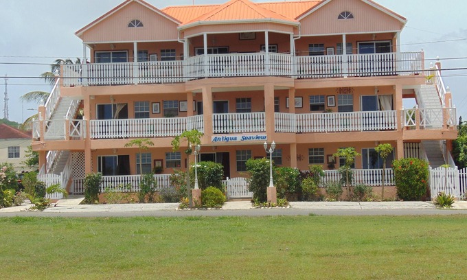 Runaway Bay Apartment | Antigua Seaview Jasmine 4