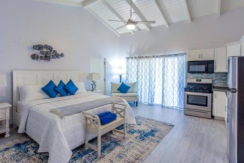 Dickenson Bay Villa | Antigua Village- Villa Lilly 33B