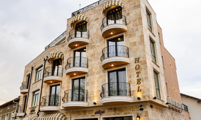Pavel Banya Hotel | Antique Boutique Hotel