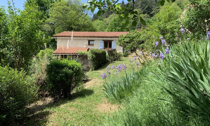 Montoulieu Cottage | Antoine's Gîte Regional Natural Park of the Ariège Pyrenees