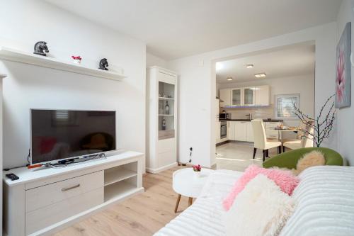 Vrboska Apartment | Antonella