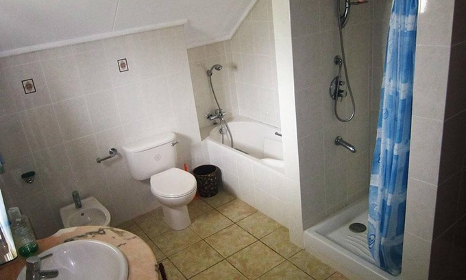 Anse aux Pins House | Anum Cara Guesthouse with both Mountain View and Sea View