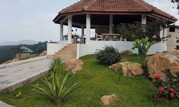 Anfoega House | Anum Royal Guest House