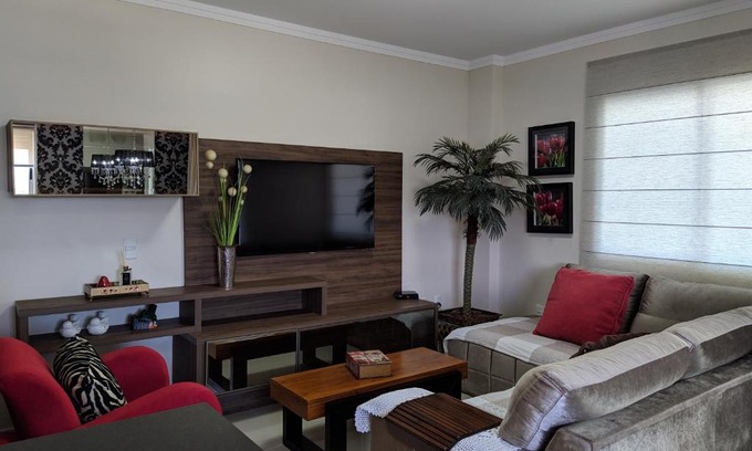 Castelo Branco Apartment | Ap Sob Medida, Ar Cond, Garagem, Próx praia, Mercados e Farmácias