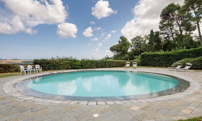 Mombaroccio Apartment | Apartment in Villagrande with Pool & Garden