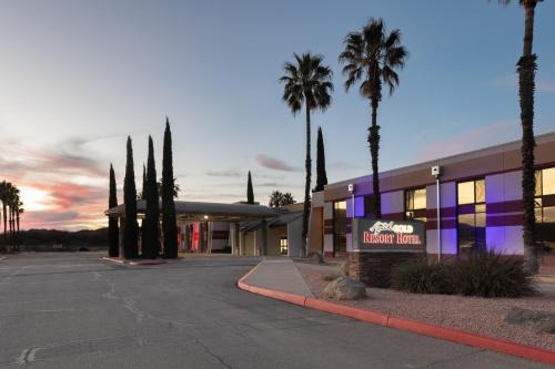 Globe - Miami Hotel | Apache Gold Resort Hotel & Casino