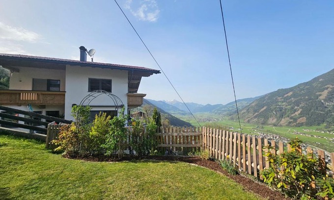 Emberg Apartment | Apart bianca Zillertal