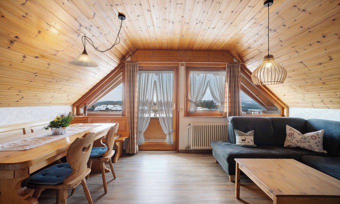 Furtwangen Apartment | Apartment 'Feldbergblick' with Mountain View, Shared Garden and Wi-Fi