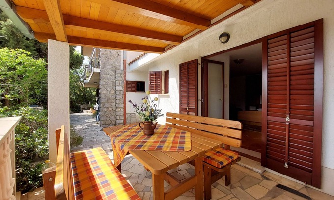 Klenovica Apartment | Apartments Vida (94141-A1) - Klenovica (Novi Vinodolski)