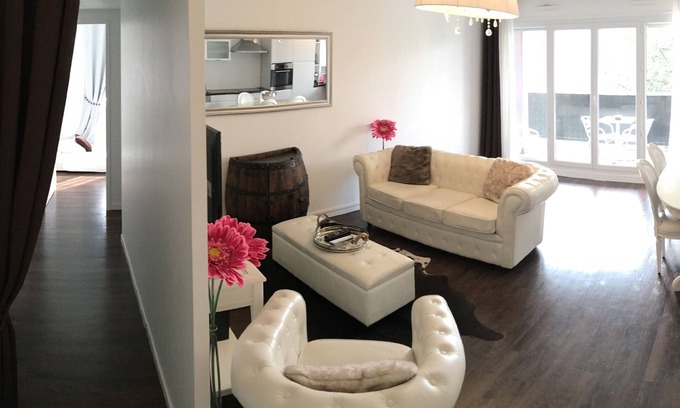 Ferney-Voltaire Apartment | Apart near Airport, Palexpo, UN, WHO, ICRC, ILO, Cern, Arena/3 beds - 2 baths