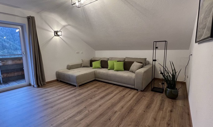 Prutz Apartment | Apart Urban, Apart Urban