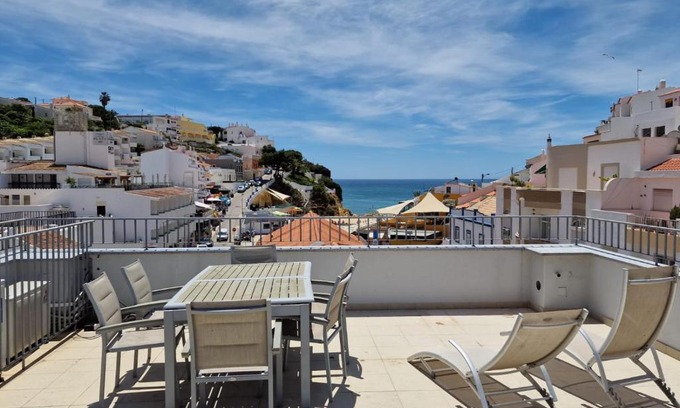 Poco Partido Apartment | Apart Vista Mar - 200 from the beach - Carvoeiro - BY BEDZY