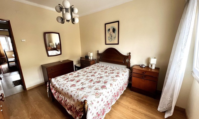 Algueirao - Mem Martins Apartment | Apartamento Antiquado Perto de Sintra