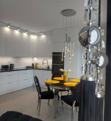 Beczkow Apartment | Apartament Black Glamour 728-828-835