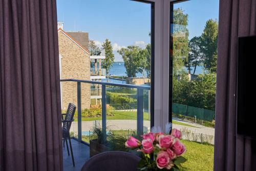 Wilkasy Apartment | Apartament E10 w Nautica Resort nad jeziorem w Giżycku