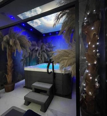 Nowy Sacz Apartment | Apartament Księżycowy z jacuzzi