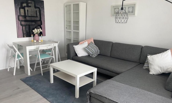 Srodmiescie Południowe Apartment | Apartament Polna Metro