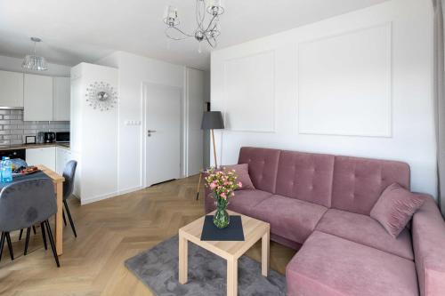 Kielce Apartment | Apartament Zagnańska Patio Vita- z garażem podziemnym i klimatyzacją