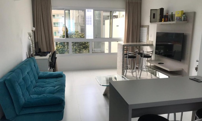 Andorinha Apartment | Apartamento 2 dormitórios a 300 metros do mar na Meia Praia - Itapema-sc