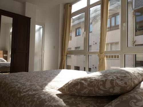 Dean Pequeno Apartment | Apartamento 3º planta centro Ribeira by Cristian&Tamara "alquileres"