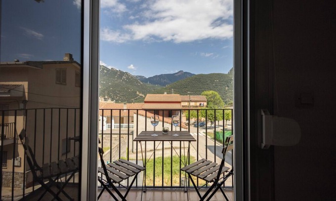 Cercs Apartment | Apartamento Acogedor y Tranquilo Vistas Montaña