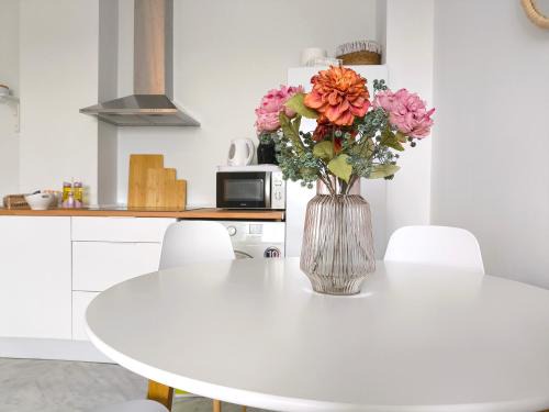 Parque Alcosa Apartment | Apartamento acogedor - piscina - parking