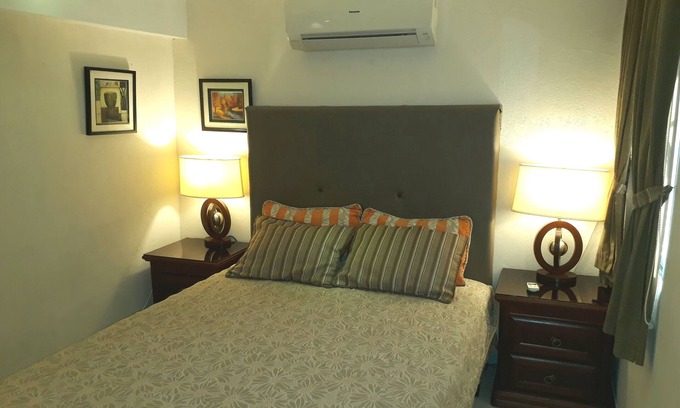 Panama City Apartment | Apartamento amoblado 1 recamara proximo Centro El Dorado., Albrook, Clayton