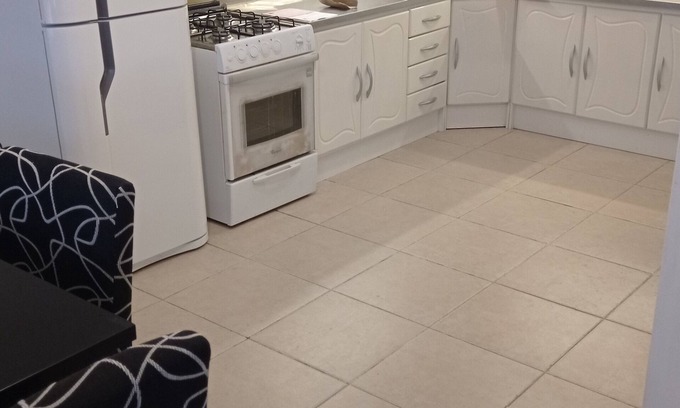 Province of Tierra del Fuego Apartment | Apartamento Cómodo, con Vista a la Montaña y la Bahía