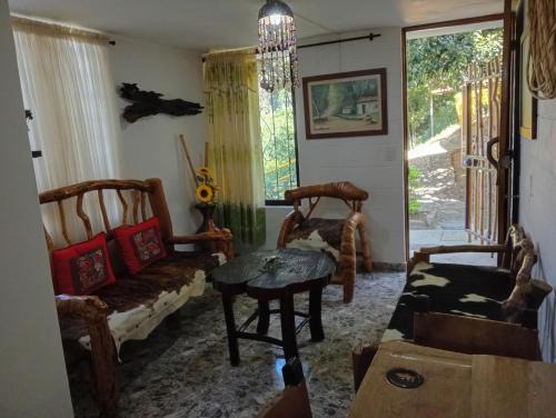 Robledo Apartment | Apartamento Campestre Medellin