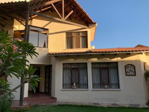 Cochabamba Apartment | Apartamento con jardin