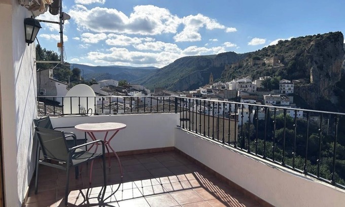 Chulilla Apartment | Apartamento con terraza en Chulilla. La Muela 3