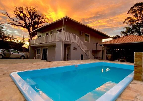 Reta Apartment | Apartamento em chácara com piscina próximo de praias com internet
