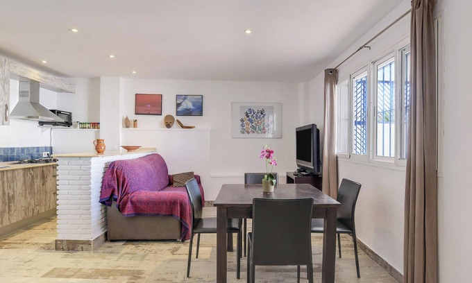 Tarifa Apartment | "Apartamento en la playa con WIFI" Near the Beach with Sea View, Wi-Fi & Terrace