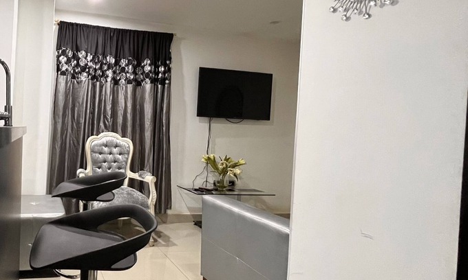 Buenos Aires Apartment | Apartamento en Medellin, Centro de la Ciudad