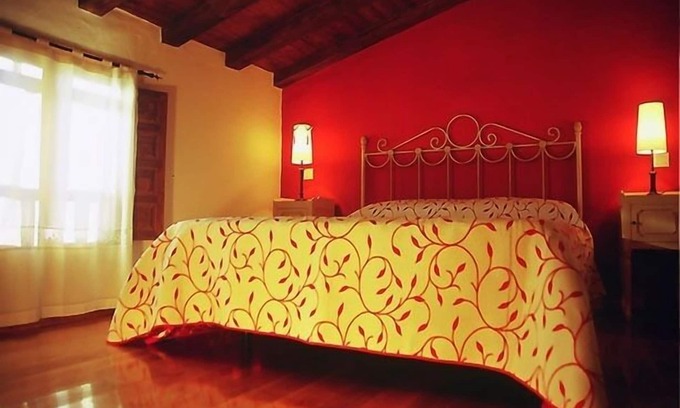 Valverde de la Vera Cottage | Apartamentos Rurales Los Vergeles for 4 people