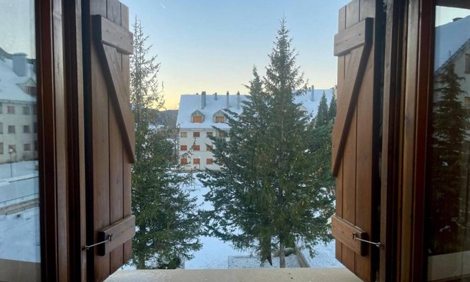 Villanua Apartment | APARTAMENTO FALCAR