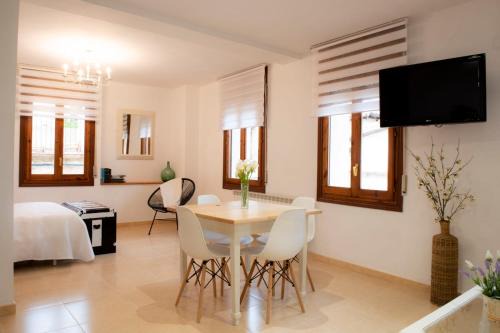 Monroyo Apartment | Apartamento La Placeta