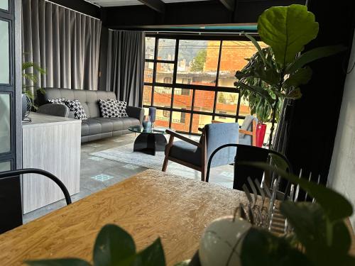 Guayabal Apartment | Apartamento loft medellin by Casa Lucca