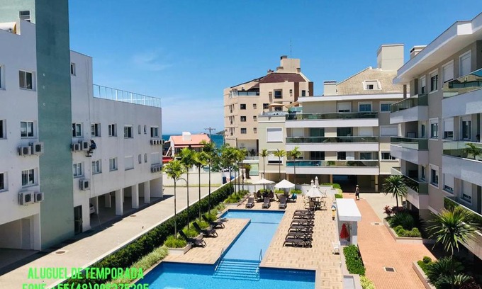 Ingleses Centro Apartment | Apartamento na Praia Ingleses de Frente com vista parcial do mar