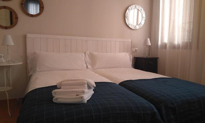 San Lorenzo Apartment | Apartamento patio de San Lorenzo VFT/CO/00990